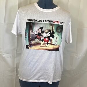 Disney Mickey Mouse Selfie White Sz XL Juniors Shirt Short Sleeve